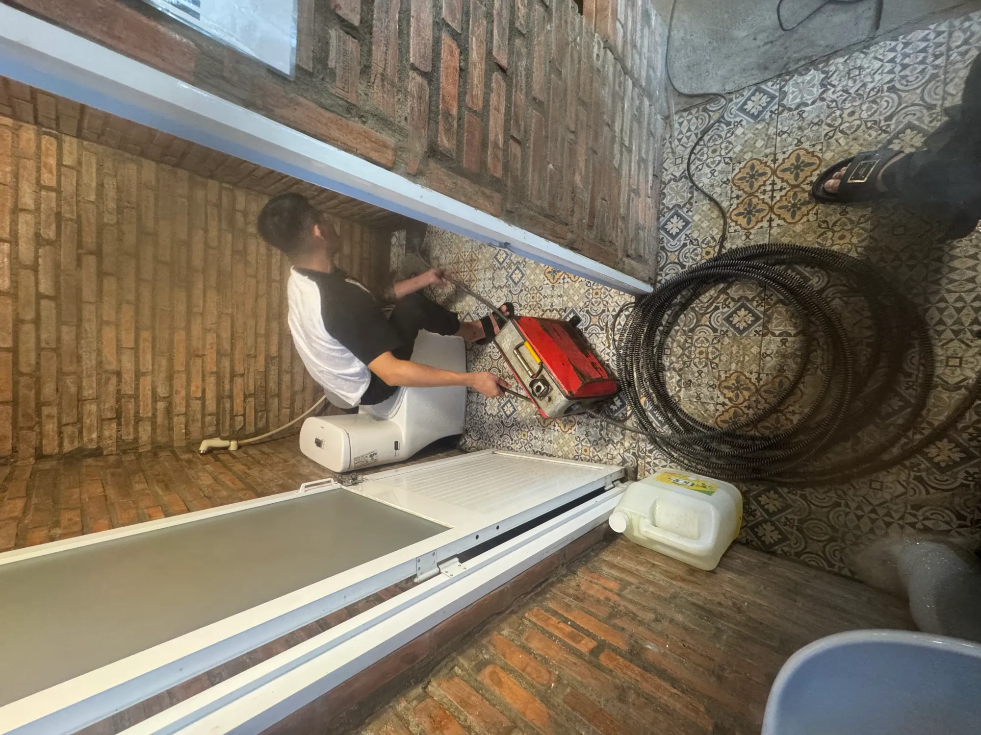 Quy trình Hút bể phốt Tuyên Quang sạch 100% bằng công nghệ chân không